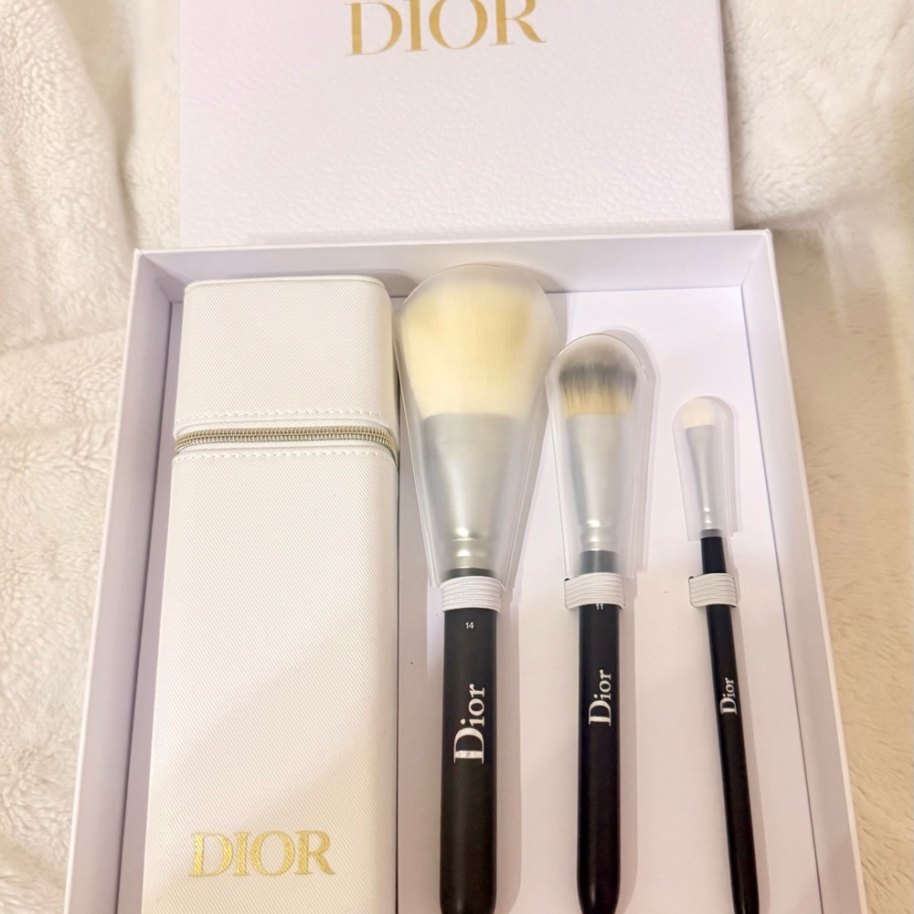 Dior Makeup Brush Trio Set 11, 16, 21